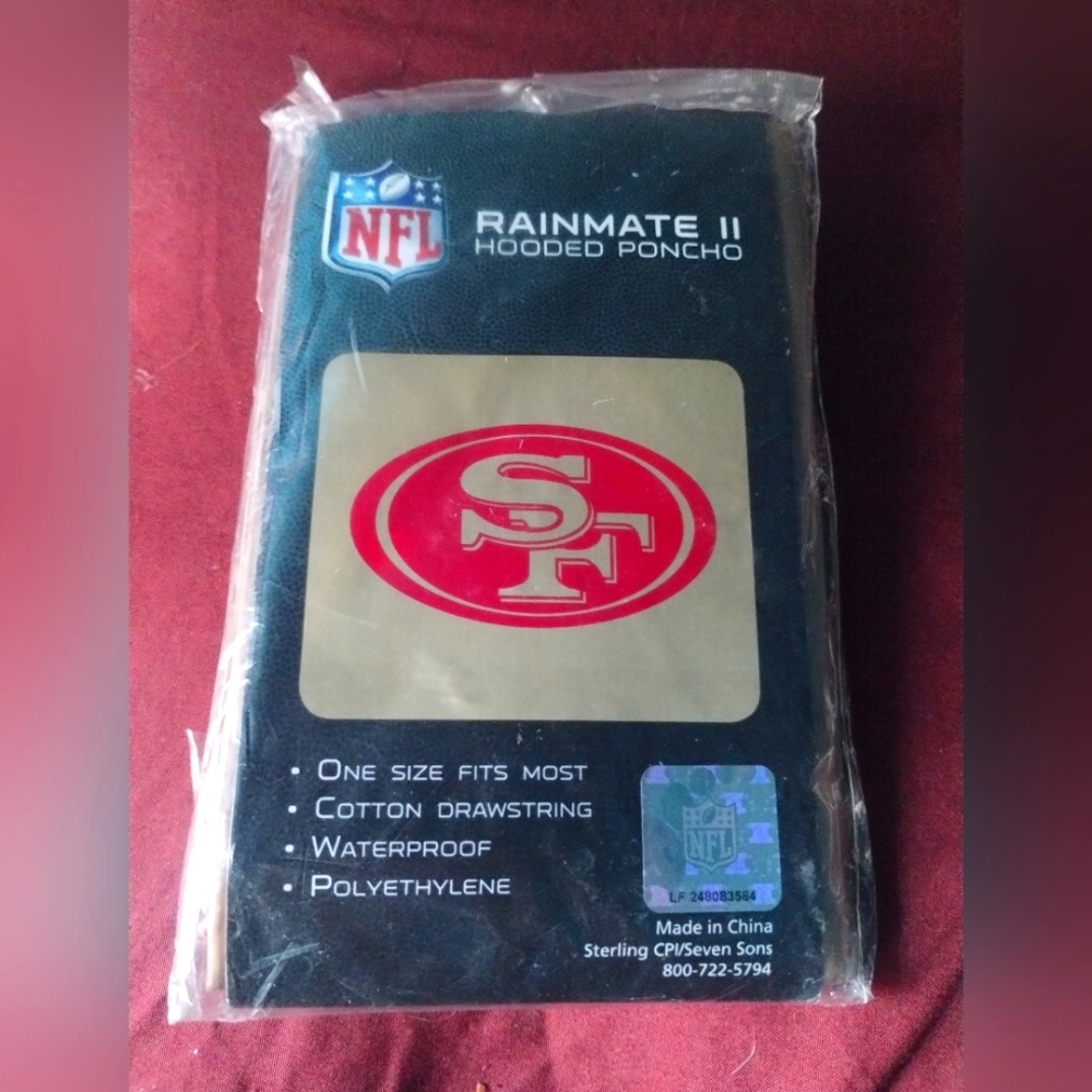 *NIP* RAINMATE II SF Forty Niners Brand Logo on Hooded Pancho